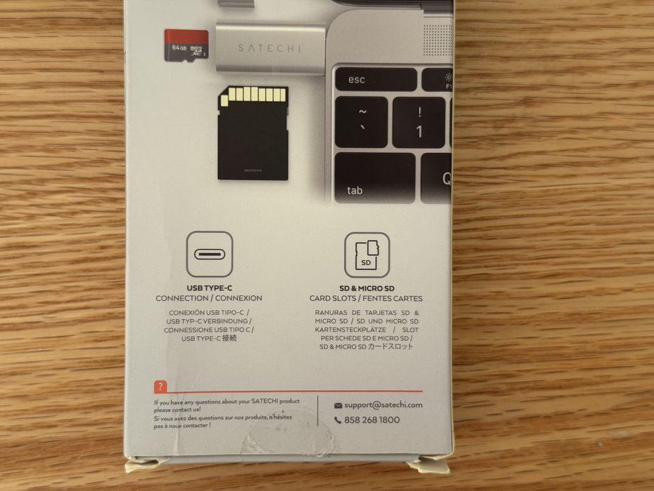 Leitor Cartões Satechi USB-C SD Micro SD com Caixa