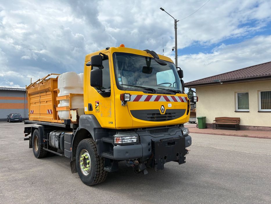 Renault Kerax 4x2  Renault Kerax 4x2 solarka 6m3