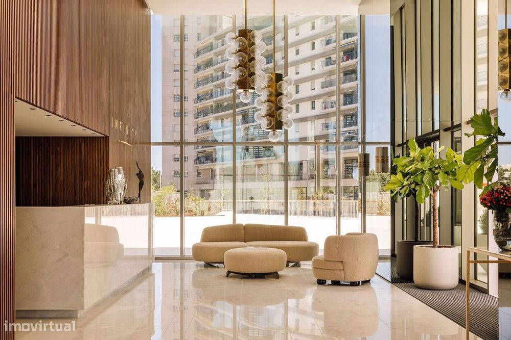 Apartamento T4 + 1 com piscina, Nova Campolide, Lisboa