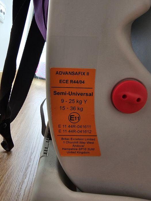 Cadeira Auto Criança Britax Römer Advansafix II (9–36 kg) – Excelente Estado