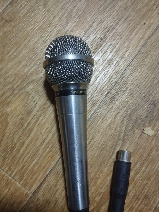 Мікрофон ручний вокальний High Sensitive AH59-01198E