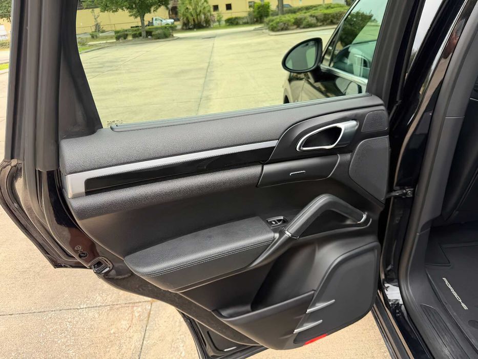Porsche Cayenne TDI      2014