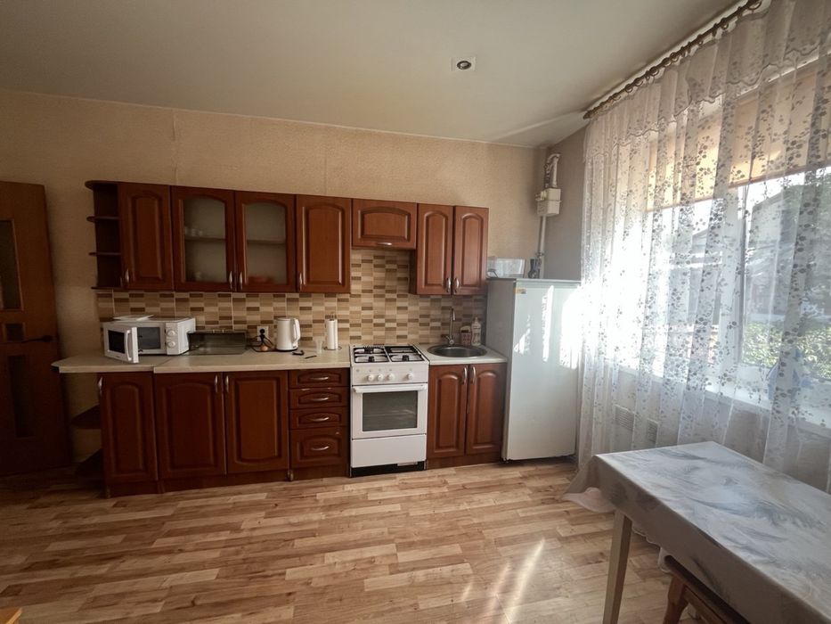 Подобова оренда квартири Сарни