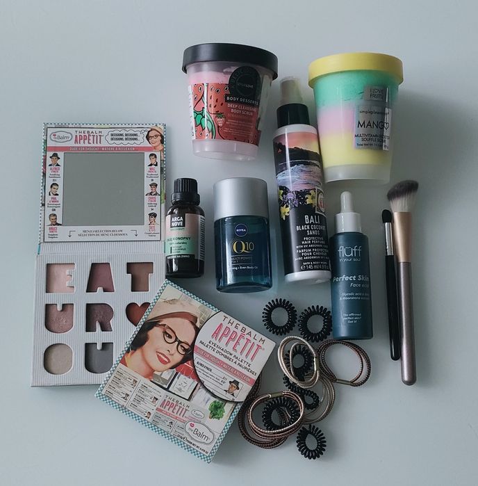 Zestaw kosmetyków nowych i używanych