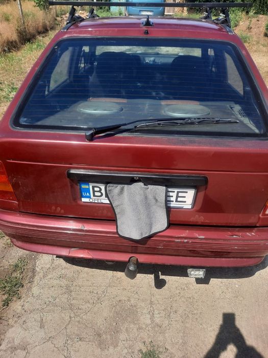 Продам опель кадед