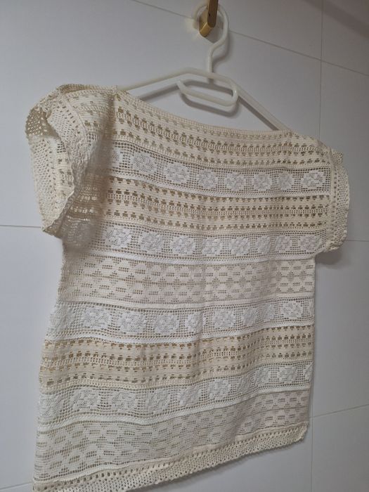 Bluzeczka uszyta z bawelnianych koronek Hand made