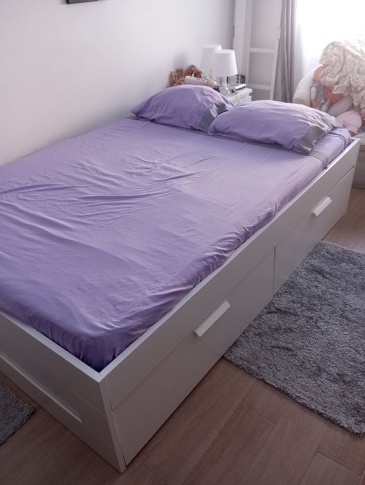 Cama de casal + colchão e estrado