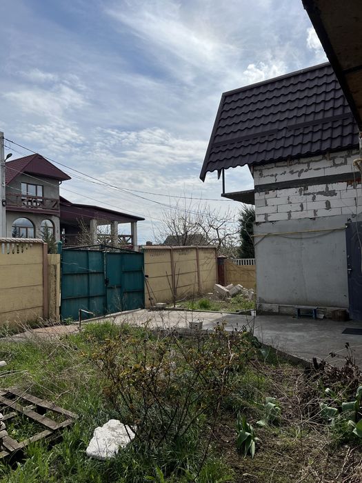 Продаж двоповерхово будинку. Вул. Шарохіна. Центрально міський район.
