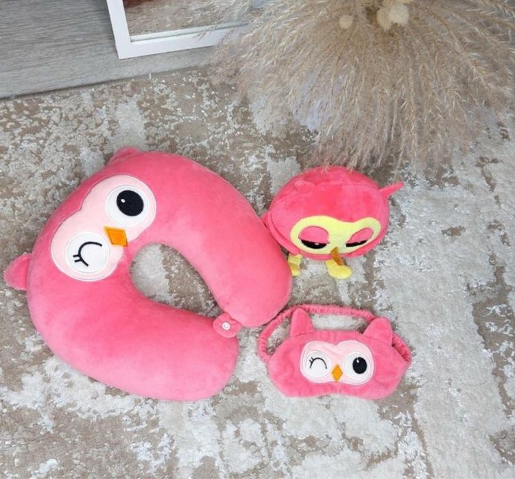 Подушка для подорожей, пов'язка на очі та м'яка іграшка " совушка"