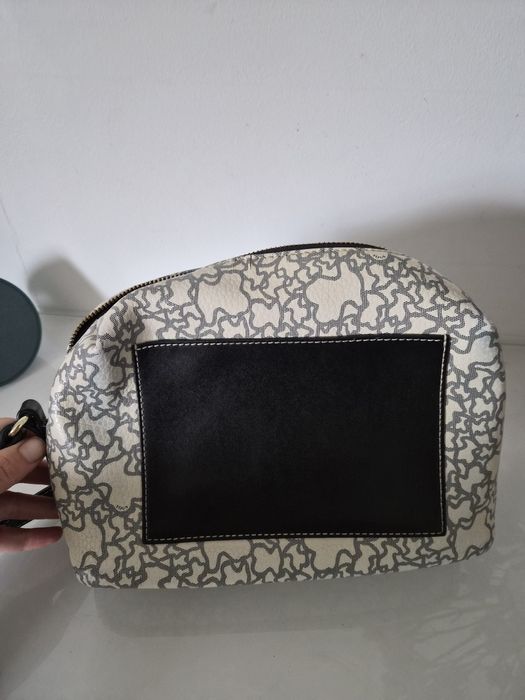 Mala Tous  a tiracolo Kaos