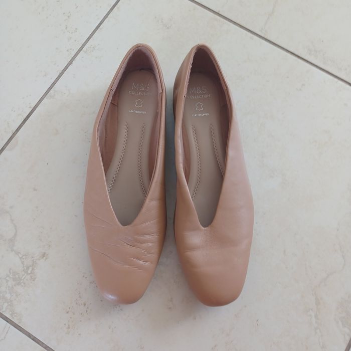 Buty Marks&Spenser skórzane super miękkie nowe 40