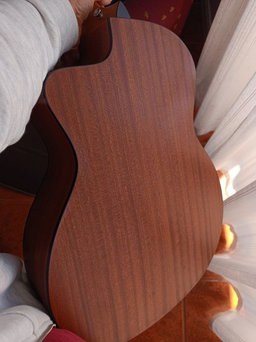 Guitarra acústica Taylor 114ce-S