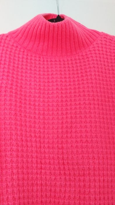 Sweter różowy uni s-m