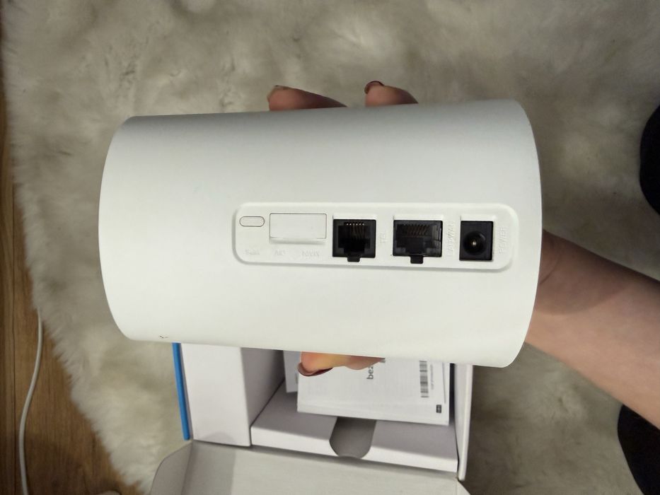 Router z opakowaniem