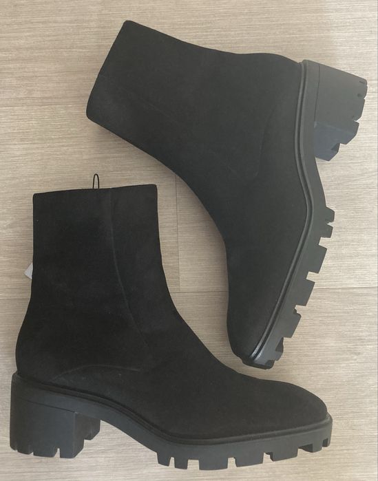 Zara Chelsea Ankle Boots