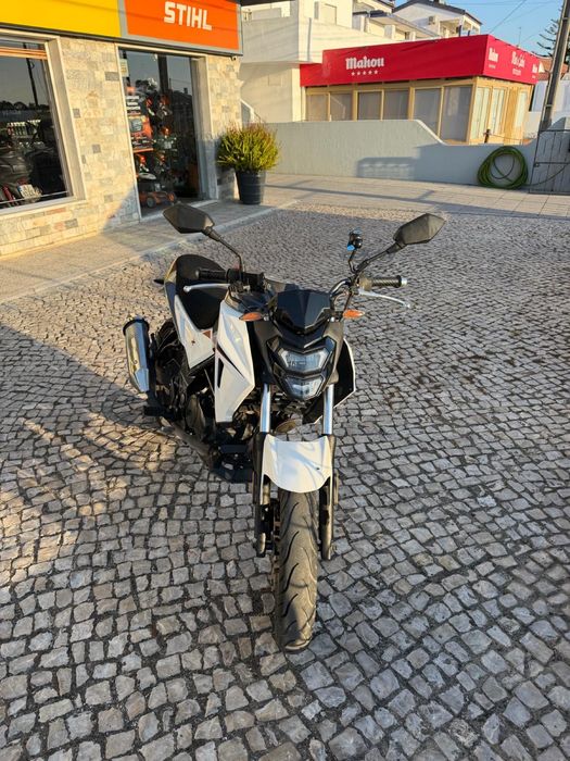 SYM NH-X 125 de 2021 com cerca de 25.000km