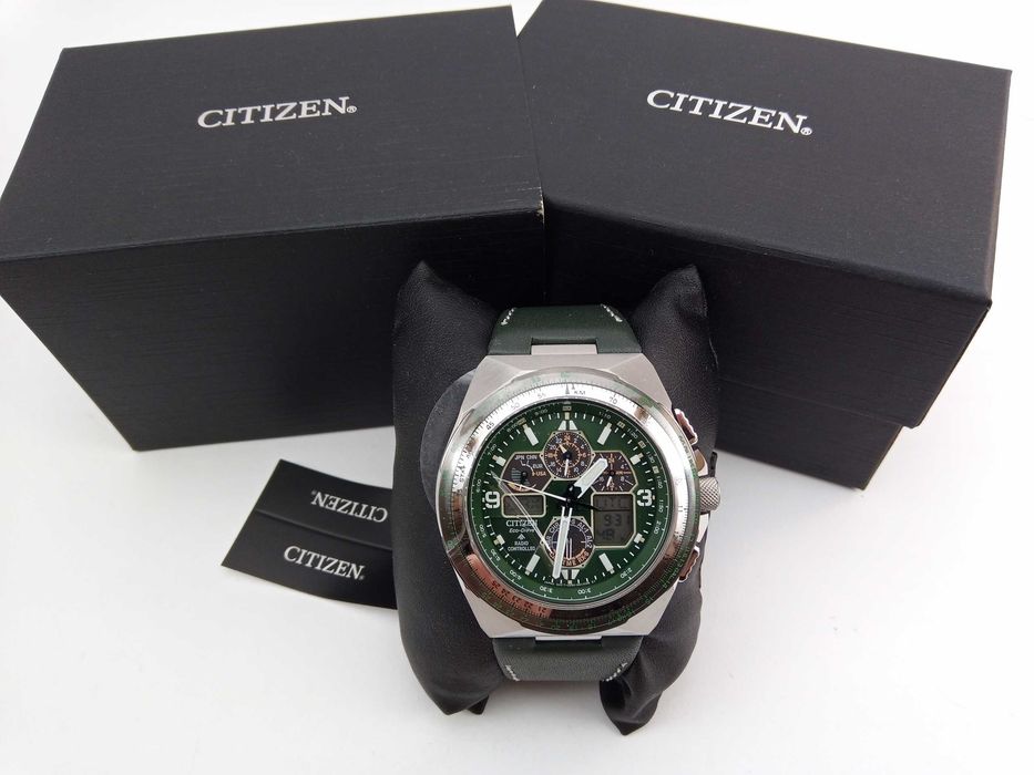 Часы Citizen Skyhawk A-T JY8147-01X радиоконтроль, вечник, солнечная батарея, сапфир