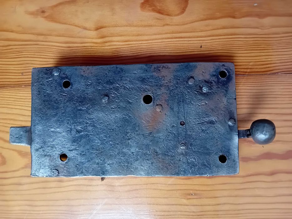 Fechaduras muito antigas centenárias