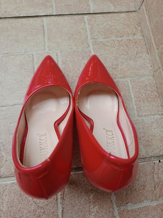 Яскраво червоні лодочки, 35 розмір