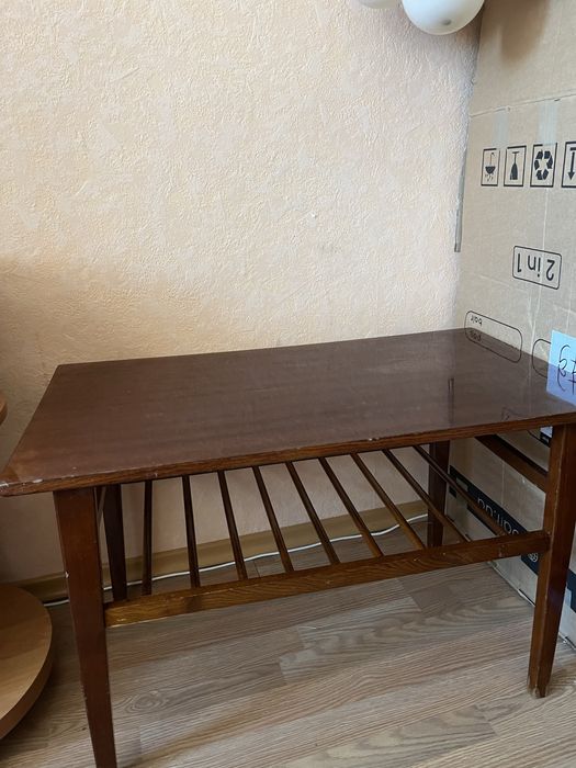 Продається журнальний столик