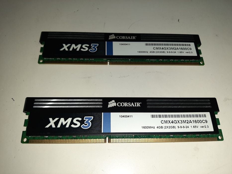 4GB DDR3 1600mhz Corsair -cmx4gx3m2a1600c9