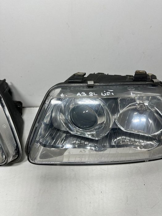 AUDI A3 lift lampy przód  reflektor lewy + prawy EUROPA Komplet