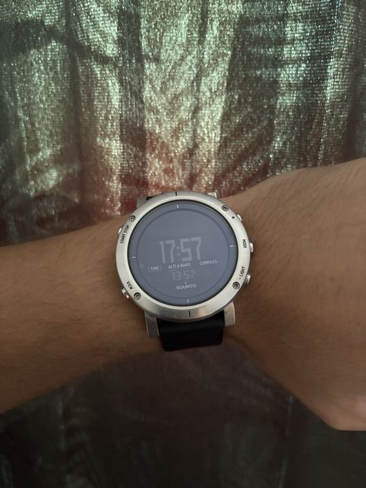 SUUNTO Core steel - годинник