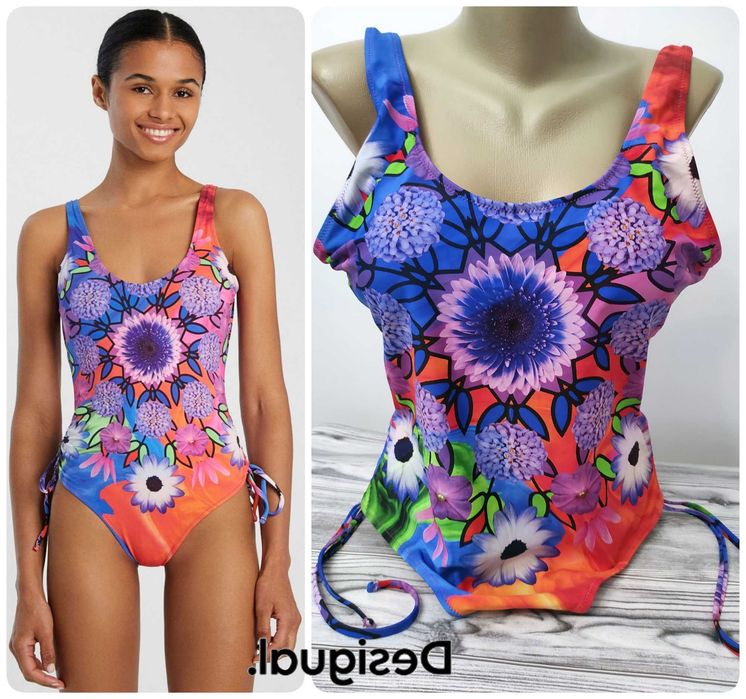 Суцільний яскравий купальник Desigual Roseau з принтом бюст C-D р.50-52