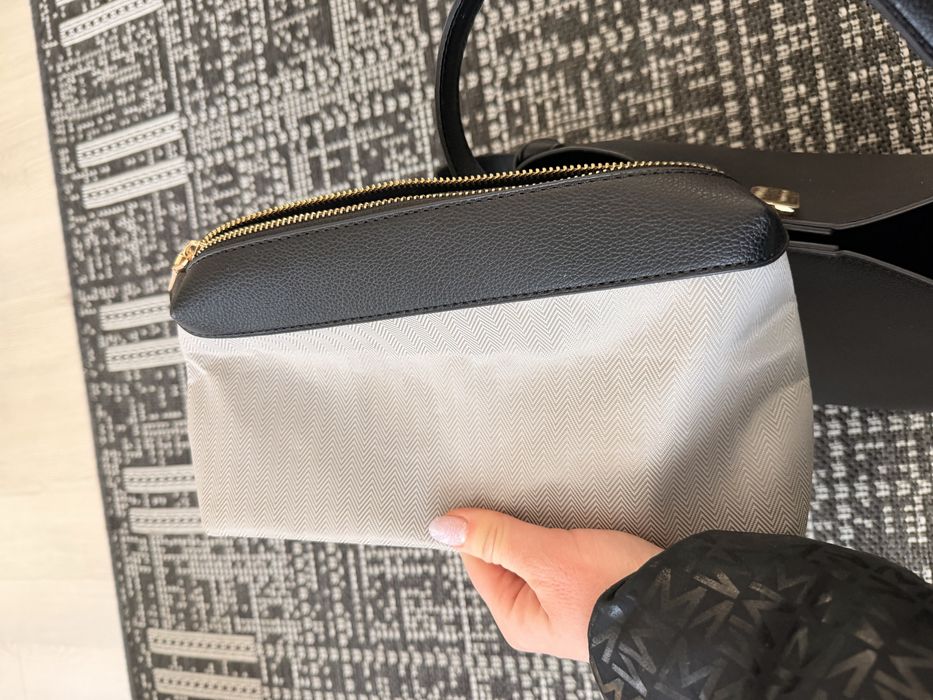 Сумочка вмістка   zara