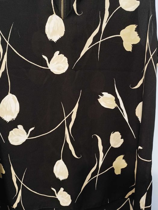 Wzorzysta elegance luźna bluzka w tulipany