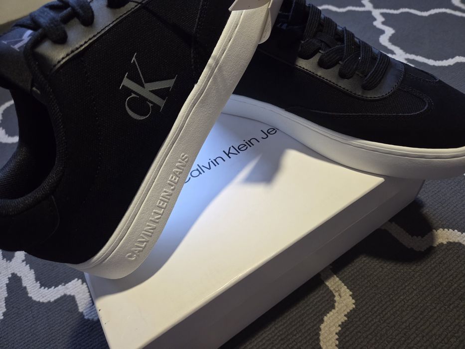 Calvin Klein Jeans buty r.40 plus skarpetki  
CLASSIC CUPSOLE MIX - Sneakersy niskie