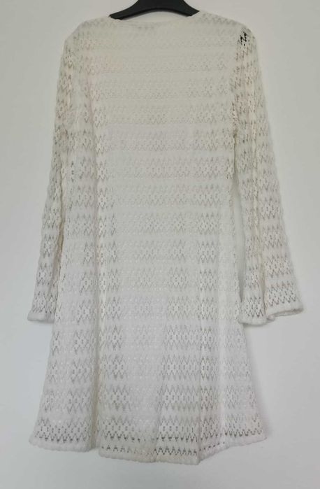 Vestido Curto de Renda Stradivarius Tam M