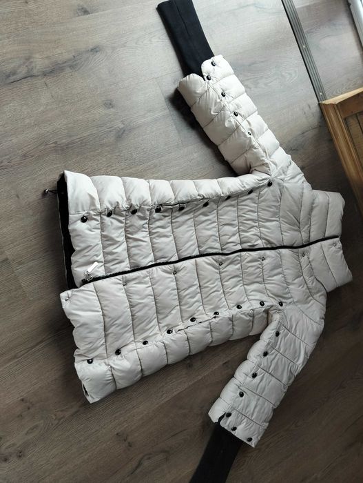 Зимова куртка розмір М