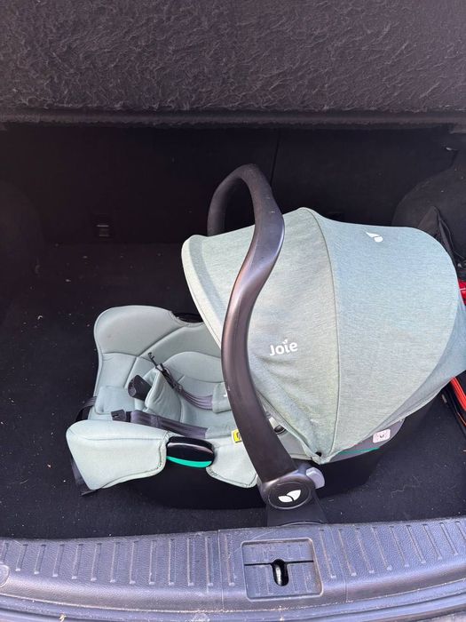 Fotelik samochodowy + baza