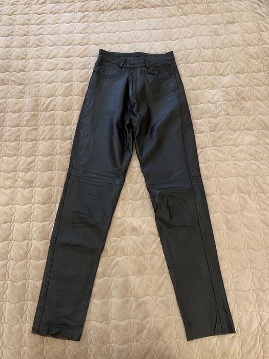 Коричневые кожаные штаны