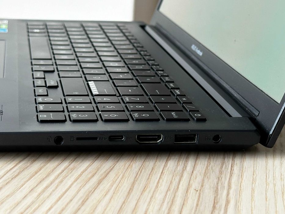 Asus Vivobook PRO OLED 15 Ryzen 9 e GeForce 3050 M3500Q