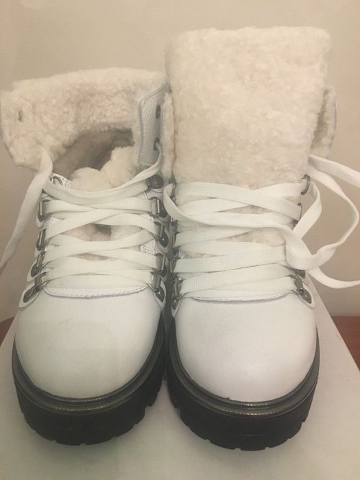 Ботинки Evie 33р Новые