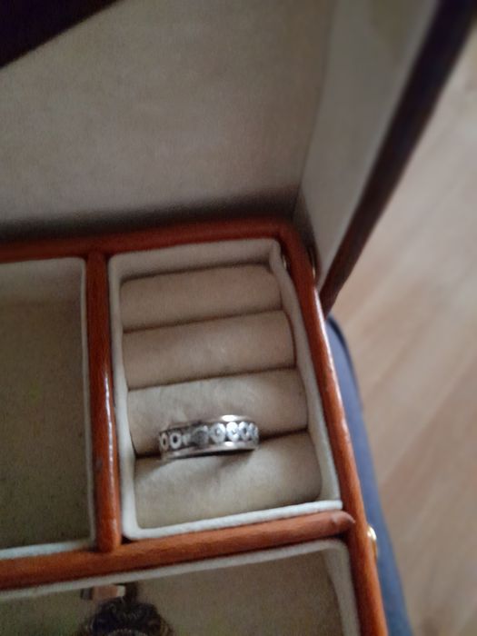 Aliança em prata e ouro