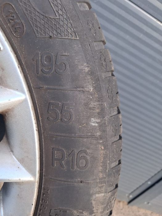 Sprzedam opony do Fiata