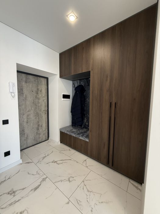 Здаю в оренду однокімнатну квартиру біля міського озера!