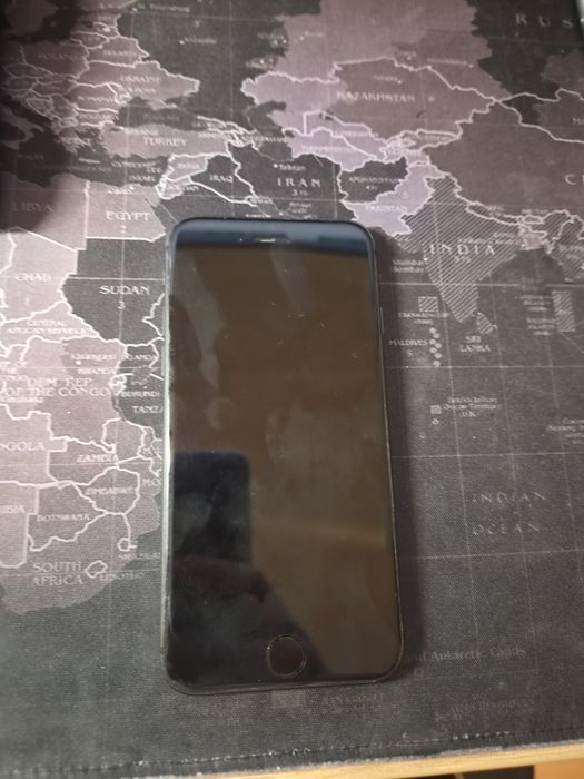 Sprzedam iPhone 8 64GB