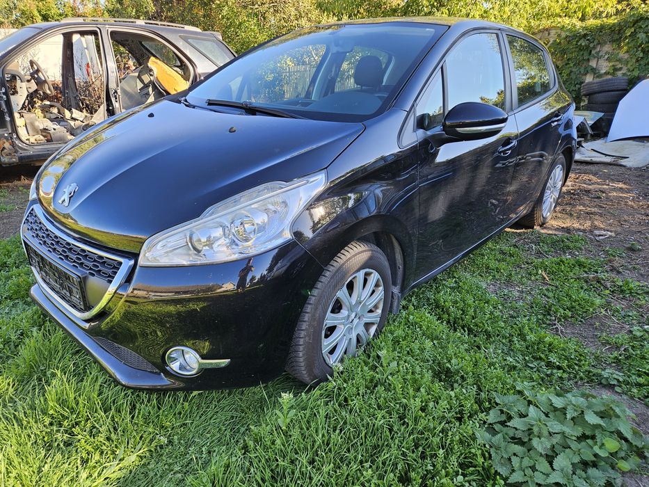 Peugeot 208 2014r. 1.0 VTi  lakier KTV  części