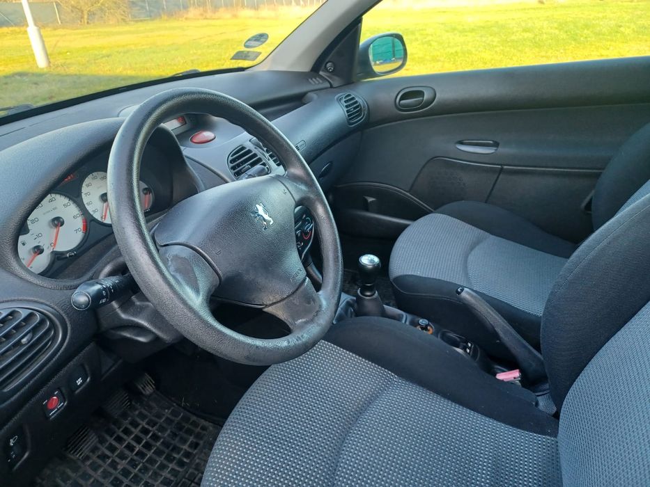 Peugeot 206 1,3 rocznik 2004