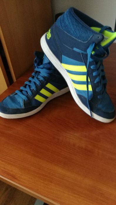 Adidas Hoops Mid 2.0