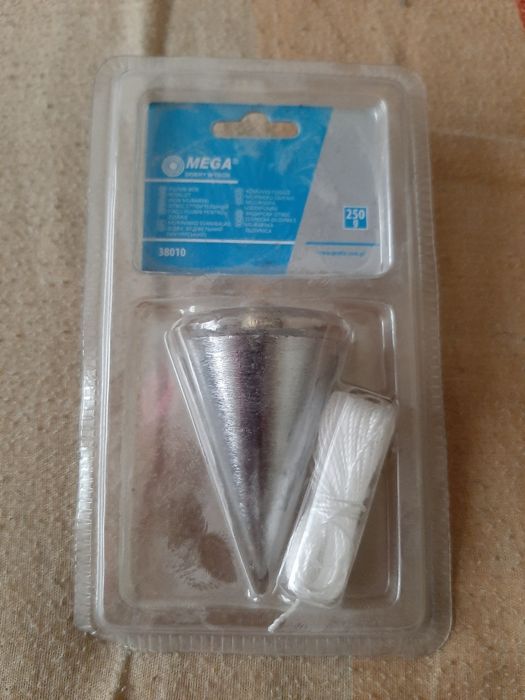 Pion murarski Mega