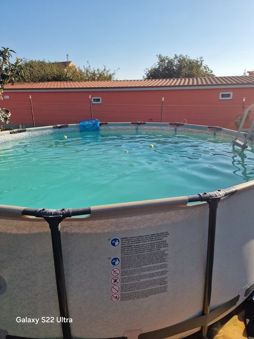 Vendo  piscina em bom estado