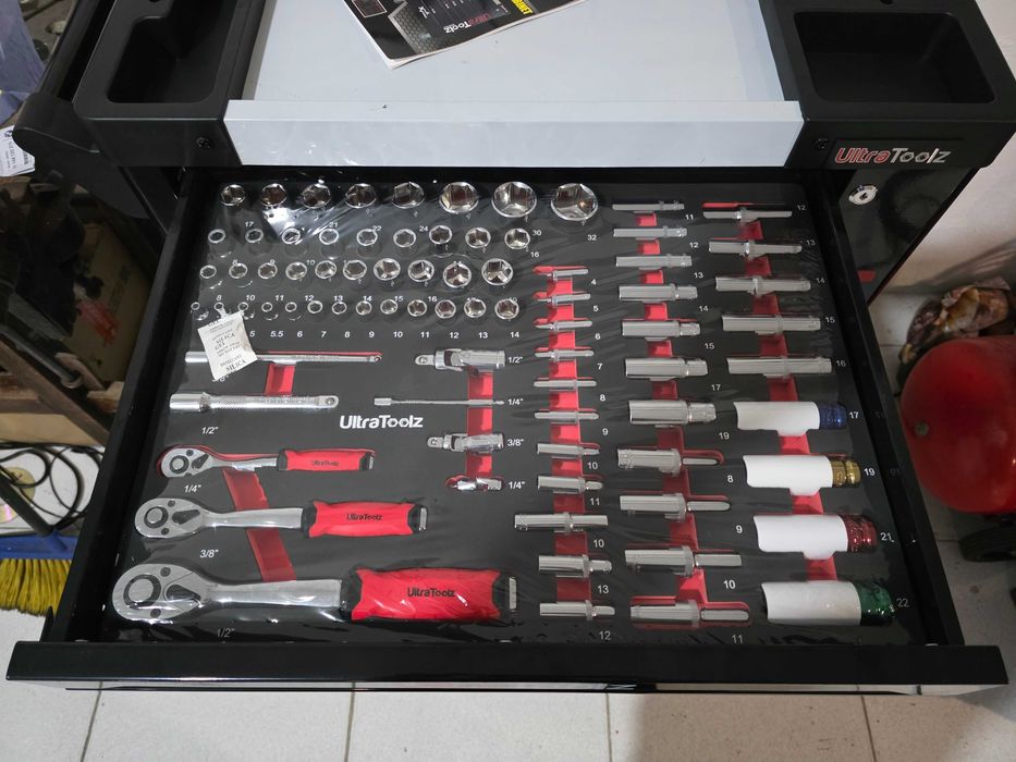 Carro de ferramentas com 419 peças