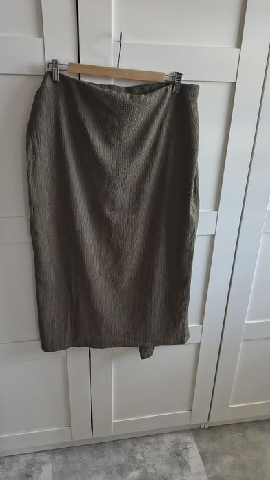 Kopertowa spódniczka midi khaki H&M z wiązaniem L