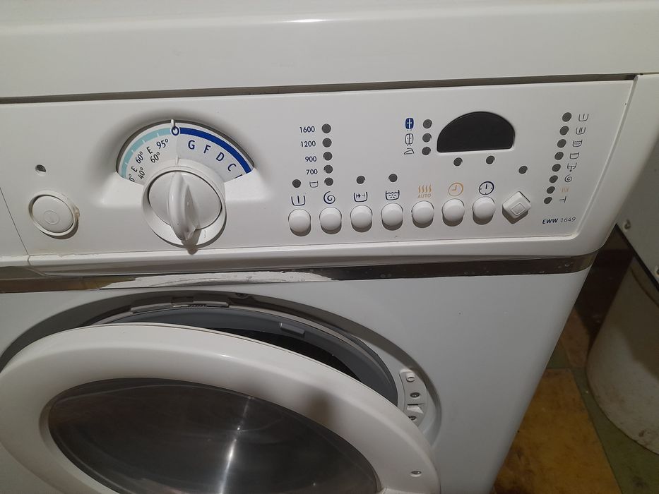 Стиральная машина,двигатель,запчасти.