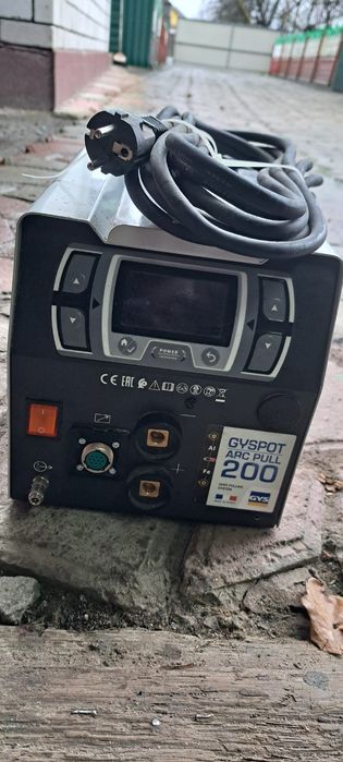 зварювальний апарат GYS Gyspot Arc Pull 200. 
Це апарат ударно-дуговог